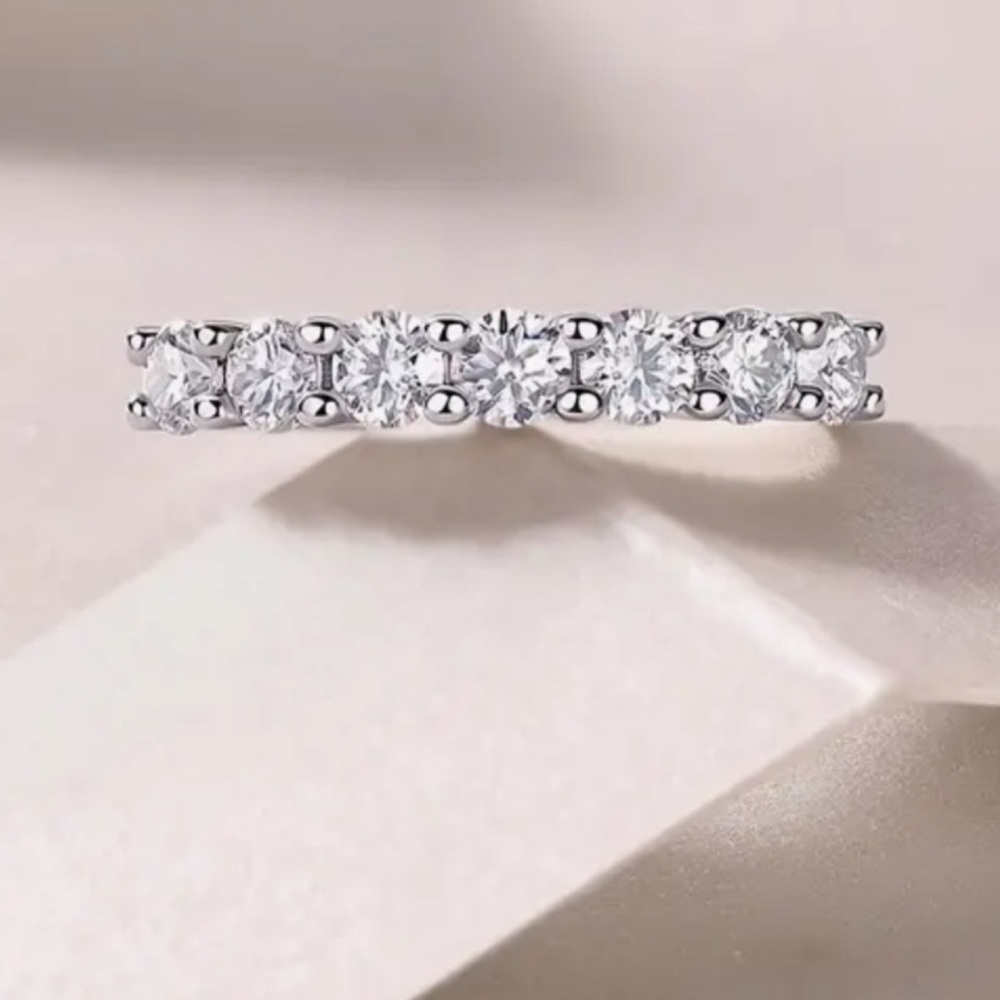 CERTIFIED DIAMOND MOISSANITE 18 CARAT GOLD OVER STERLING SILVER BAND .28 CARATS